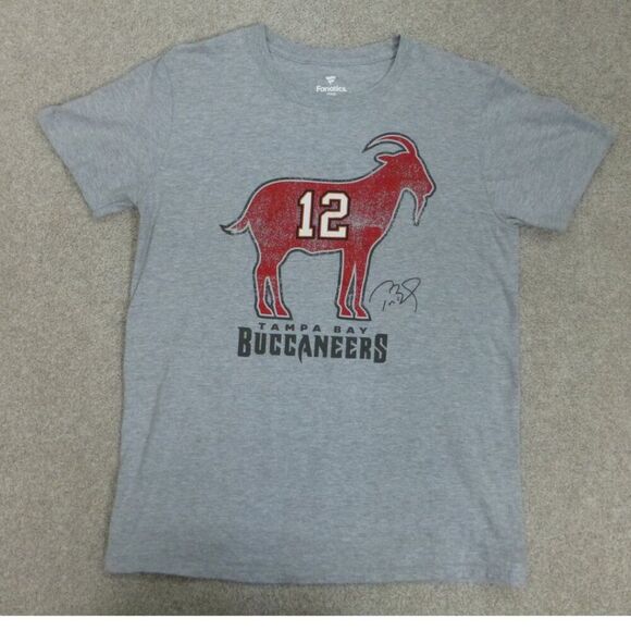 Tom Brady GOAT Tampa Bay Buccaneers Shirt - Picture 2 of 9